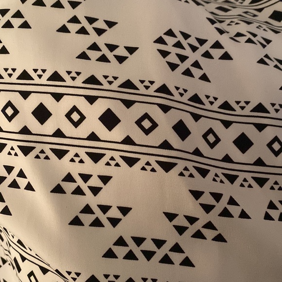 White and Black Pattern Dress - Picture 3 of 3